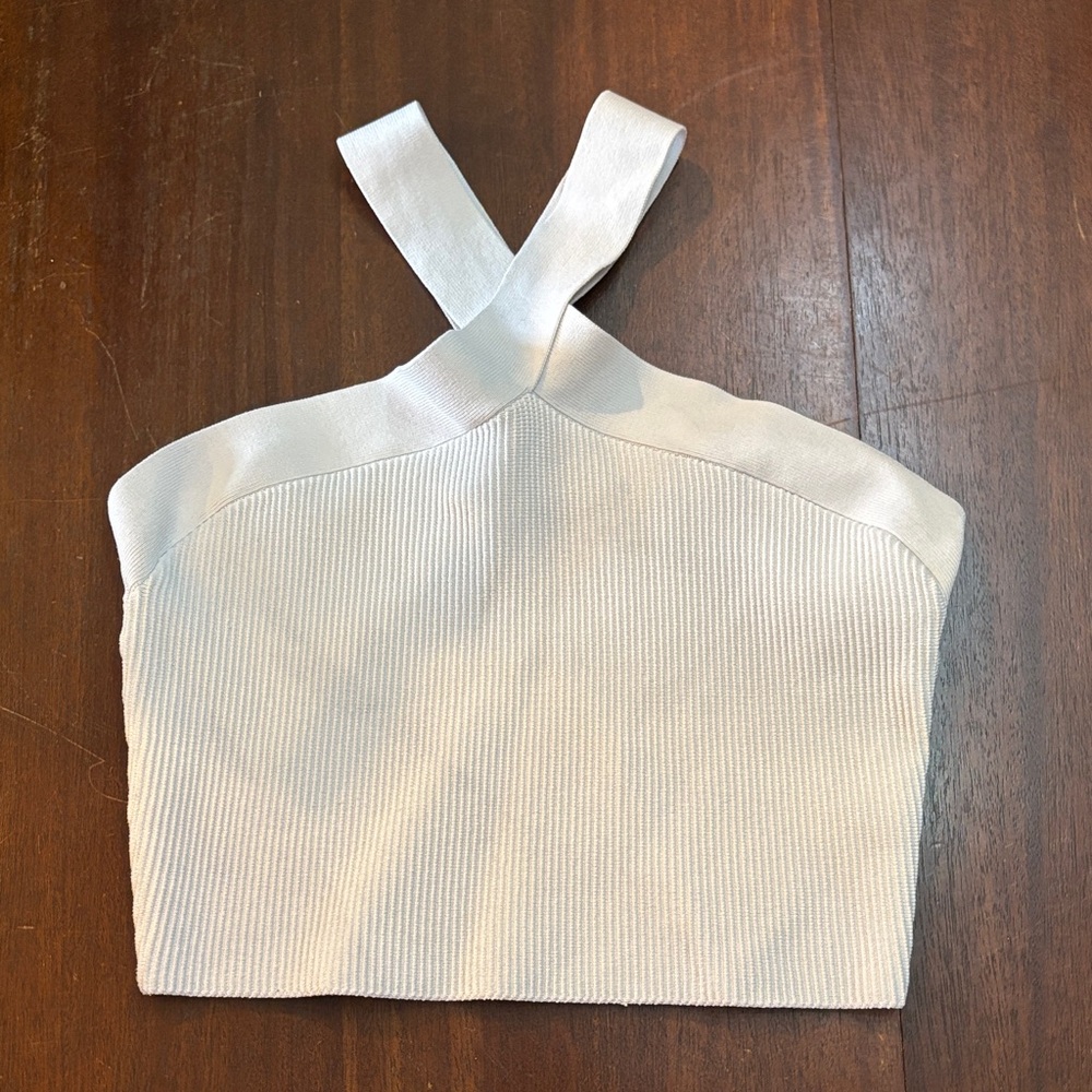 Babaton
Sculpt Knit Criss Cross Cropped Tank